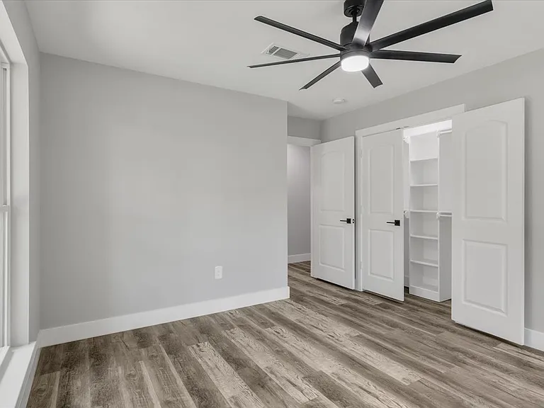4615 Barton Ln — Photo 21