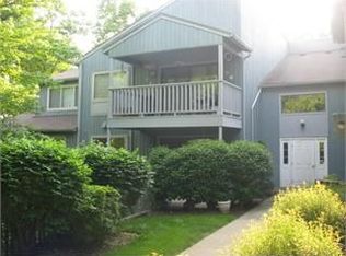 17 Drake Ln, Ledgewood, NJ 07852