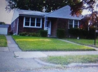 1860 Berwyn St, Philadelphia, PA 19115