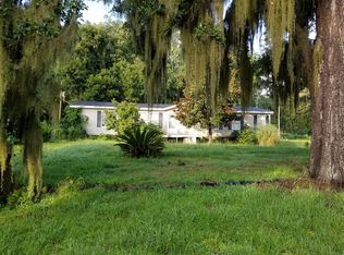 1628 Lake Dr, Midway, GA 31320