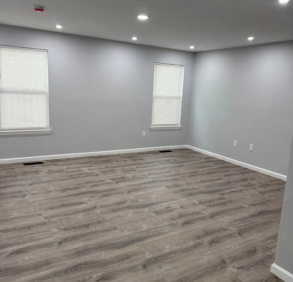 2 bed, 1000 sqft, $2,100 — Photo 3