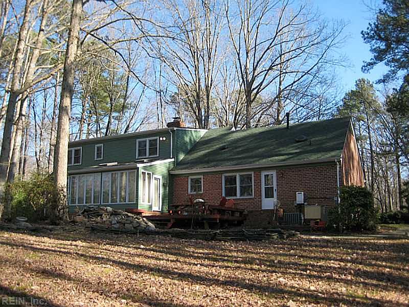 2nd image of 201 Graves Cir