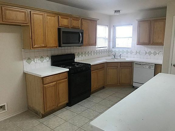 4th image of 7226 Brookville Ln