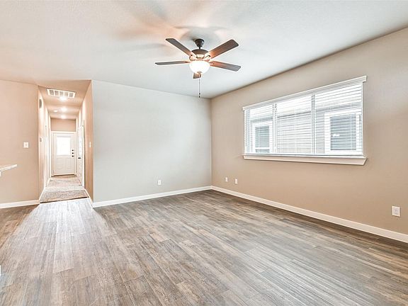 3rd image of 25531 Starling Ln