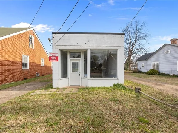 215 Burlington Ave, Gibsonville, NC 27249