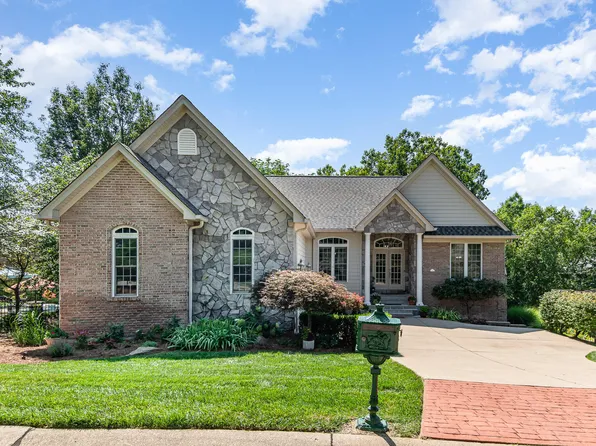 812 Keeneland Green Dr, Union, KY 41091