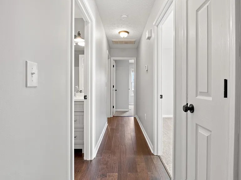 50 Lovall Ln — Photo 11