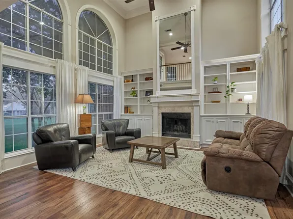 3503 Country Club Blvd, Montgomery, TX 77356