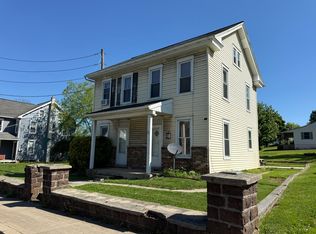 76 E Church St #B, Stevens, PA 17578