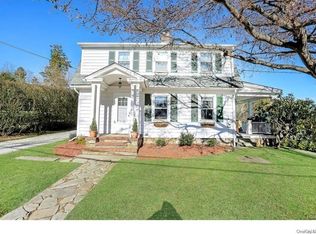 14 Annadale St, Armonk, NY 10504
