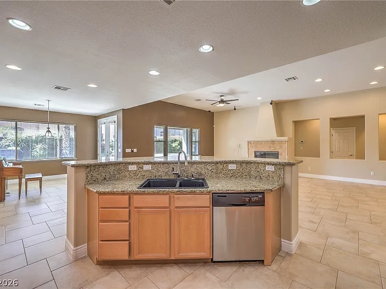 8347 Campbell Springs Ave — Photo 18