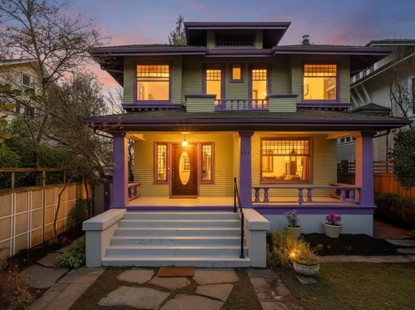 908 15th Avenue E, Seattle, WA 98112