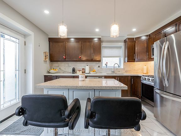 4th image of 14 Nordale Cres