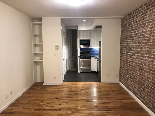 Rented by The Ave Agency, LLC | media 15