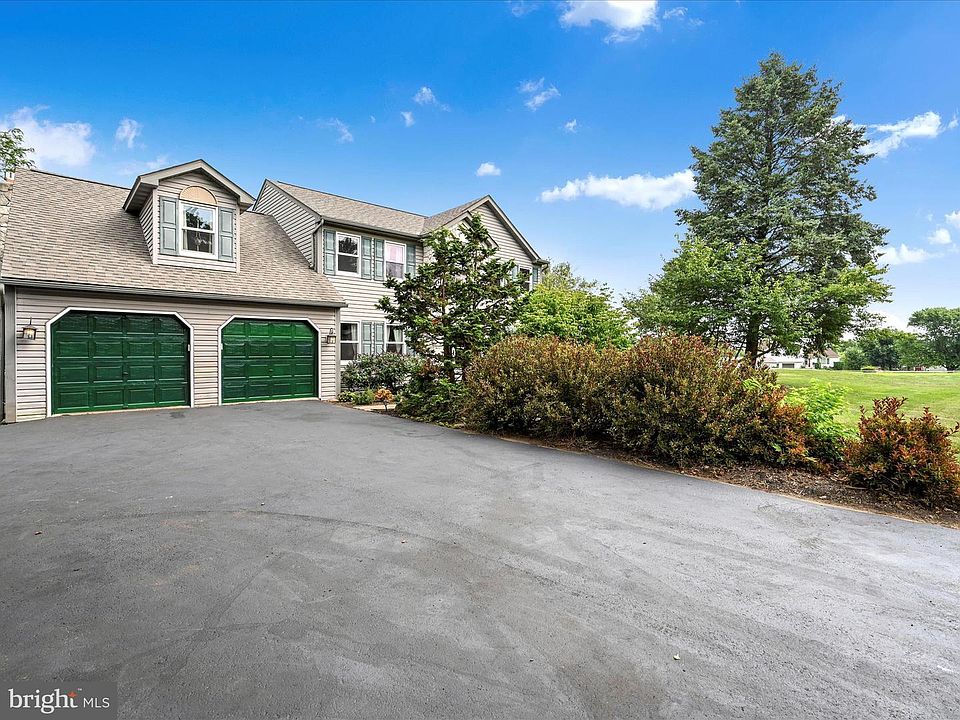 1st image of 13 Timothy Dr