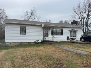 1846 S Ashwood Ave, Fayetteville, AR 72701