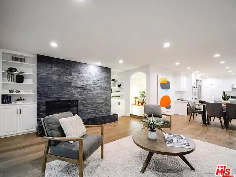 4732 Del Moreno Dr — Photo 11
