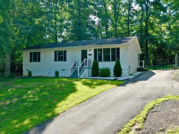 45654 Ford Dr, Lexington Park, MD 20653