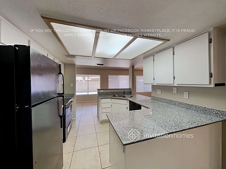7543 W Cheryl Dr — Photo 8