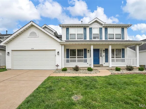 1214 Westrun Dr, Ballwin, MO 63021