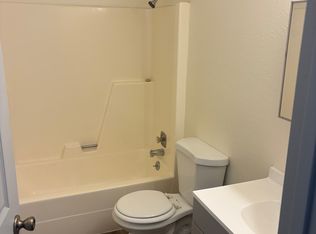 6237 Lakewood Dr W #215, University Place, WA 98467