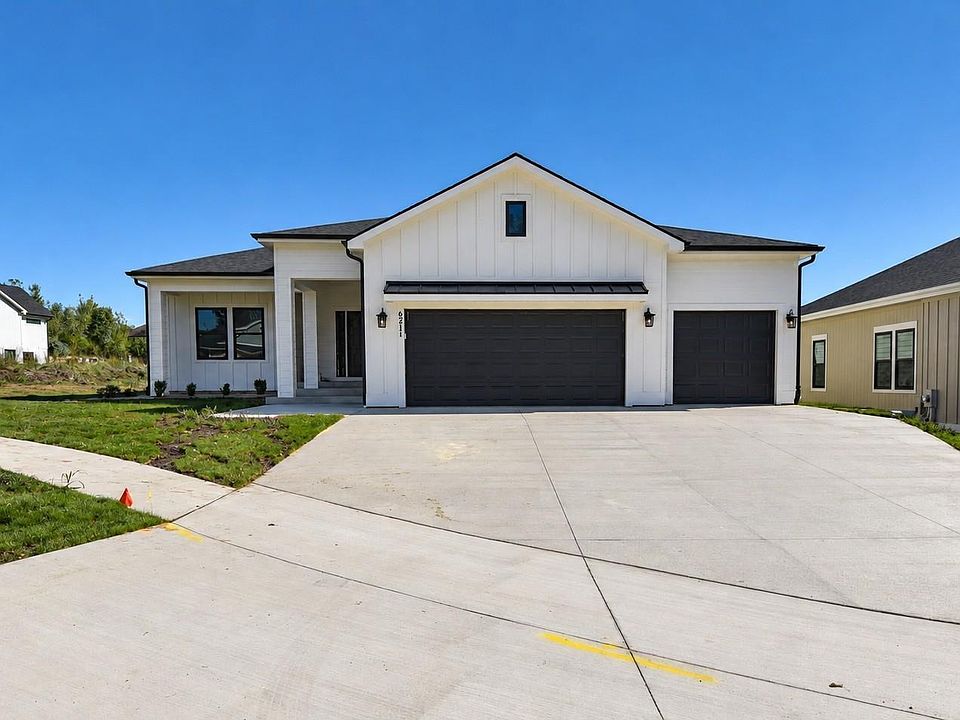 1st image of 6211 SW 46th Ct