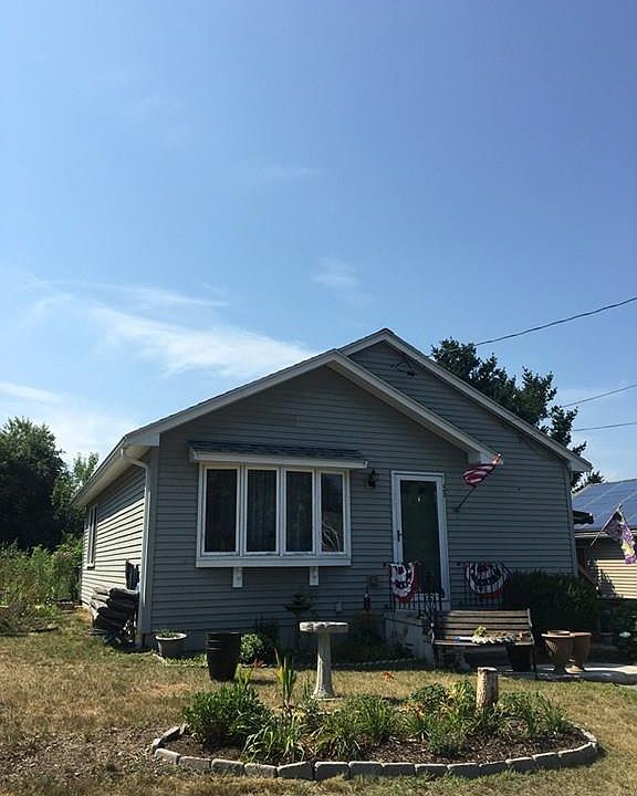 2nd image of 33 Guillotte St