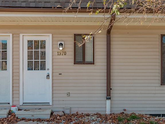 4th image of 1970 Westbrook Dr