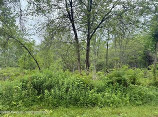 80 Highpoint Dr, Lake Ariel, PA 18436