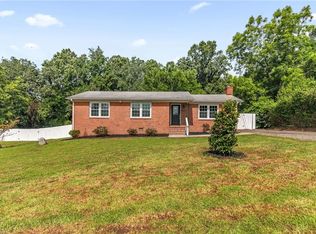 8504 Arapahoe Dr, Stokesdale, NC 27357