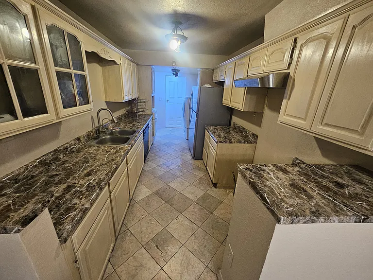 9018 Baseline Rd — Photo 11