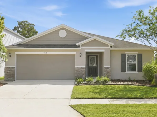 9215 Freedom Hill Dr, Seffner, FL 33584