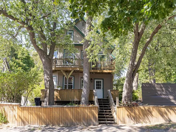 58 Milford St, Bangor, ME 04401