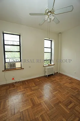 Rented by Universal Realty Group | media 23