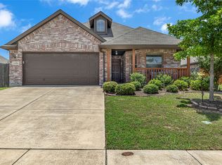 1704 Chivalry Ln, Fort Worth, TX 76140