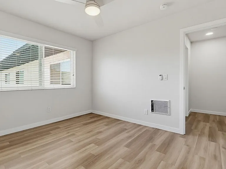 25829 Viana — Photo 48