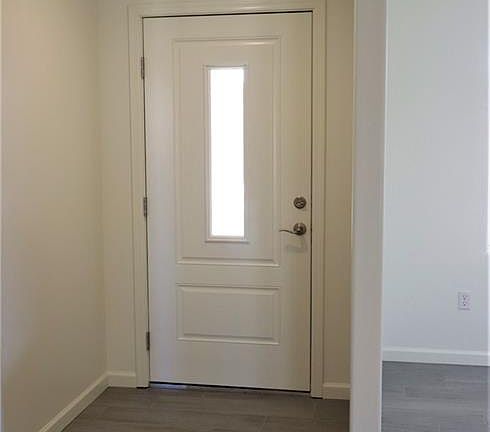 2nd image of 1860 E Fairway Bnd