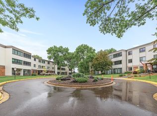 10540 43rd Ave N APT 303, Plymouth, MN 55442