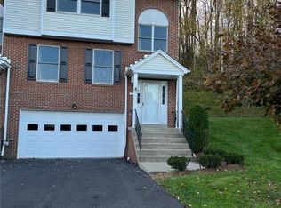 321 Karen Ct, Monroeville, PA 15146