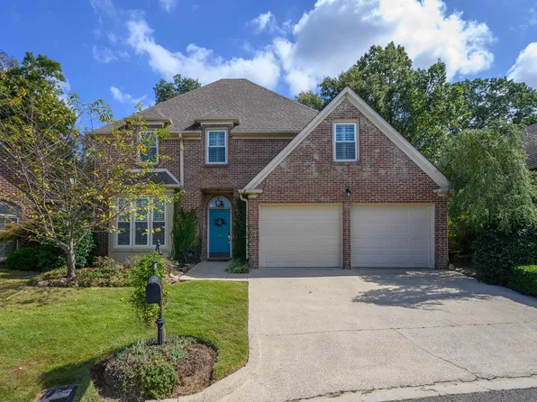 2229 Sterling Ridge Cir, Vestavia, AL 35216