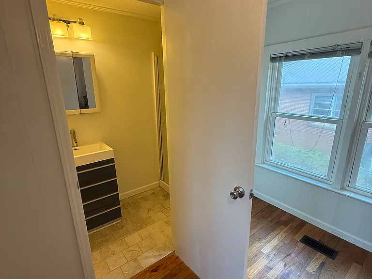 208 Church St — Photo 15