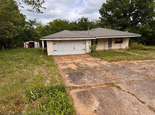 44193 Goats Bluff Rd, Wister, OK 74966