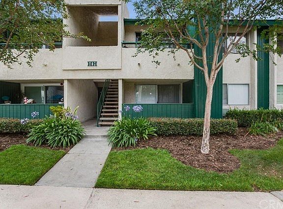 3rd image of 15438 La Mirada Blvd #Hh105