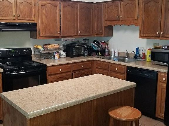 4th image of 5163 Barkshire Dr
