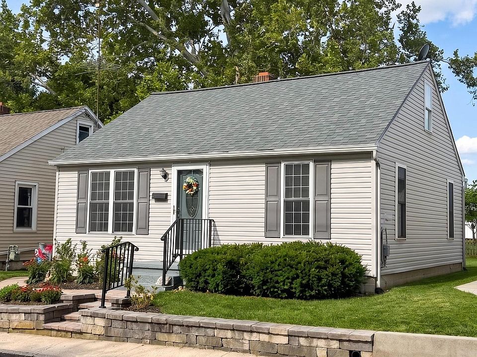 1st image of 125 John St