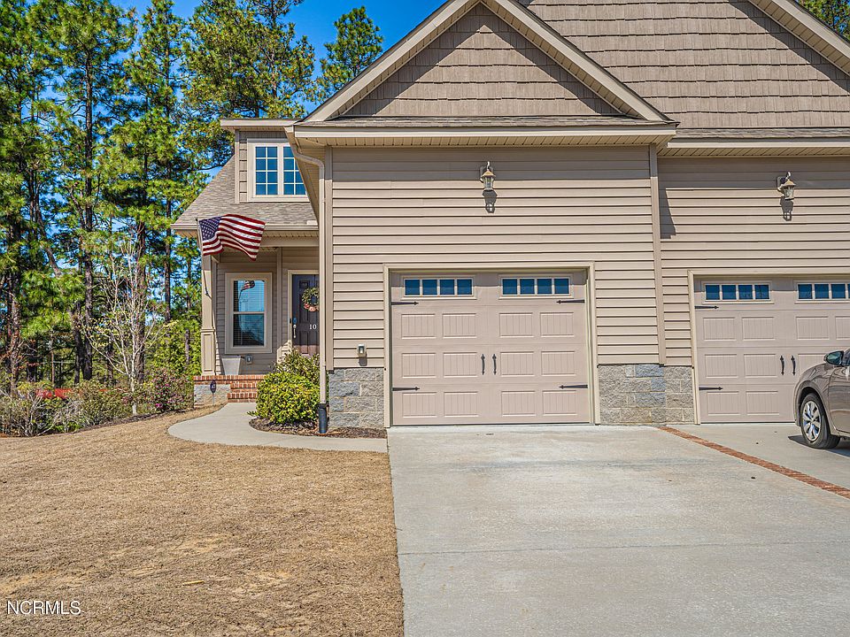 1st image of 10 Cypress Cir