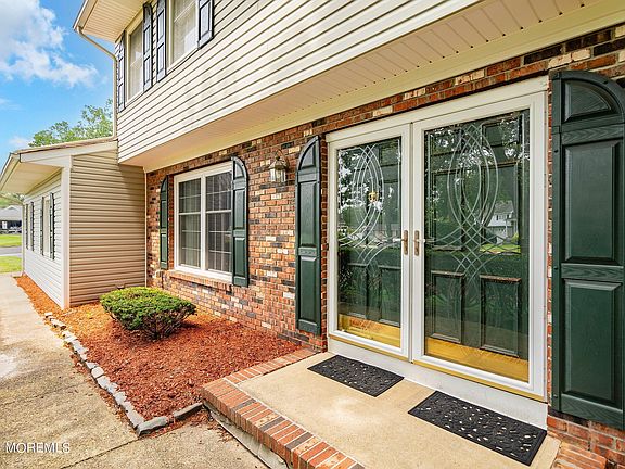 5th image of 815 Mayo Drive