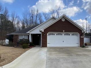 142 Autumn Branch Dr, Madison, AL 35757