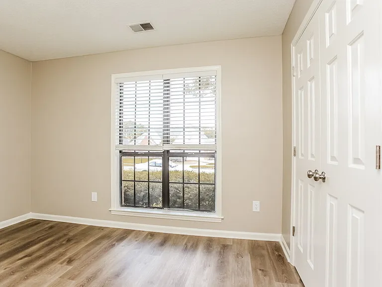 4142 Hidden Fern Ln N — Photo 15
