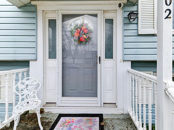 3rd image of 102 Rapple Drive